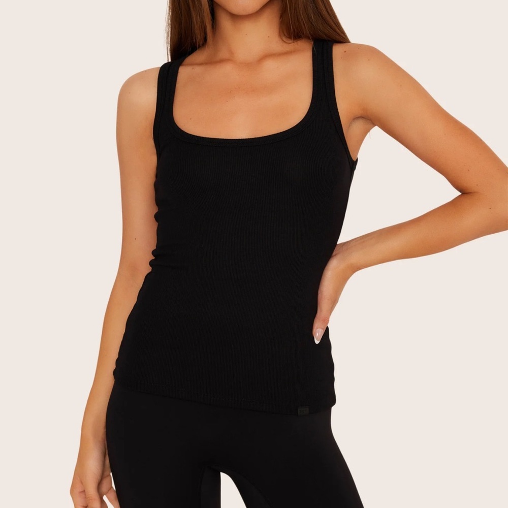 NWT set active black tank